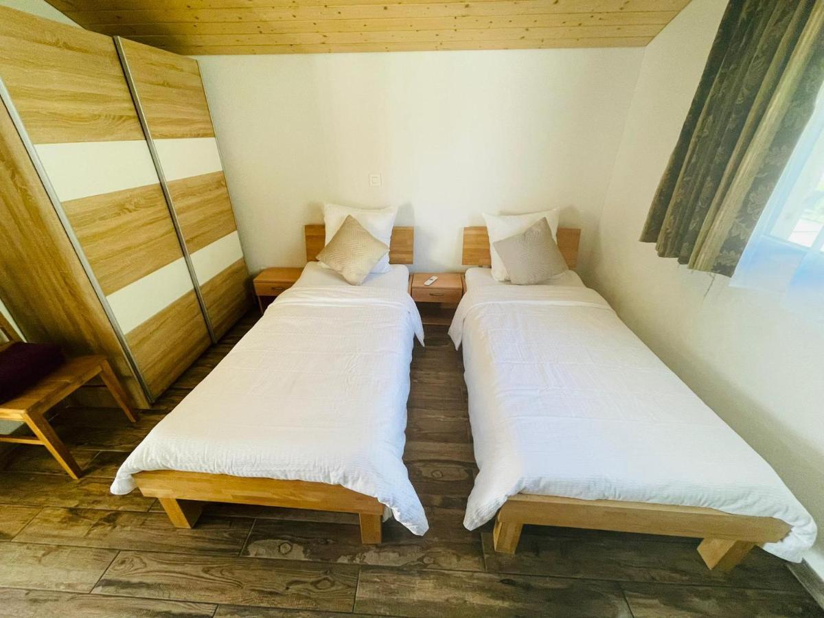 Swiss Chalet Holidays Рінґґенберґ Екстер'єр фото