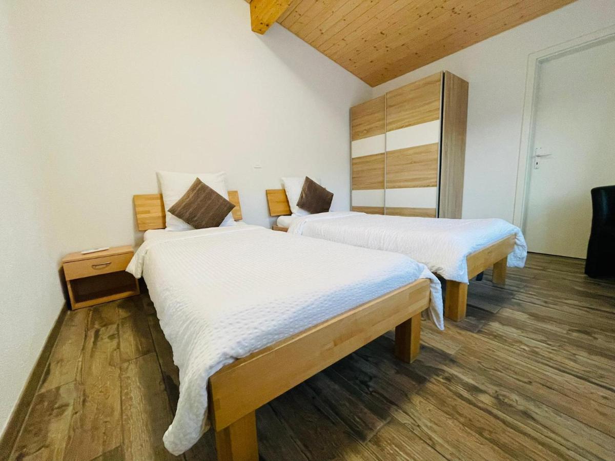 Swiss Chalet Holidays Рінґґенберґ Екстер'єр фото