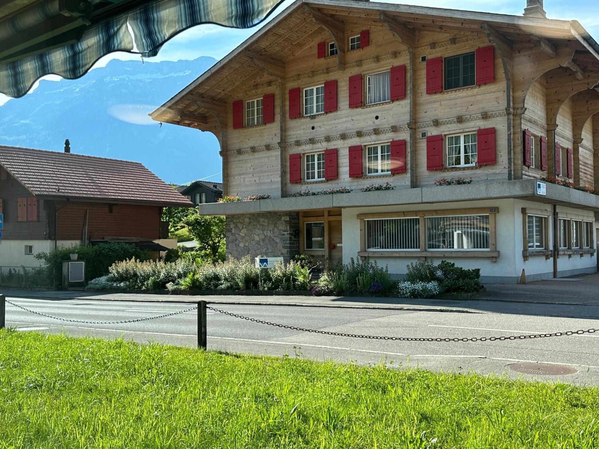 Swiss Chalet Holidays Рінґґенберґ Екстер'єр фото